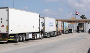 Τρίτο κομβόι ανθρωπιστικής βοήθειας διέσχισε το πέρασμα της Ράφα