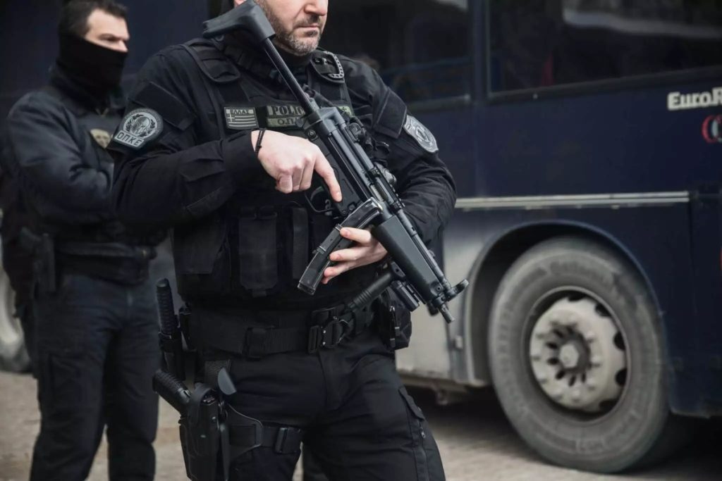 ΕΛ.ΑΣ.: Ανατροπή με τη σύλληψη του Σύρου που φώναζε «Αλλάχου Άκμπαρ» στον Άγιο Παντελεήμονα – 