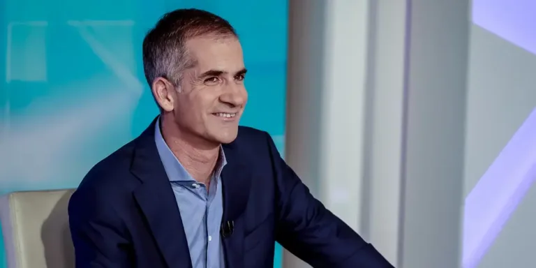 Μπακογιάννης για Δούκα: «Κλείνοντας το ένα μάτι στον ΑΝΤΑΡΣΥΑ, και τα δυο μάτια στον ΣΥΡΙΖΑ, η Αθήνα
