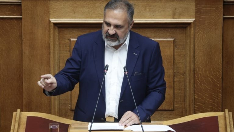 Σπαρτιάτες: Έκρηξη με γκαζάκια στην πολυκατοικία που μένει ο Ιωάννης Δημητροκάλης