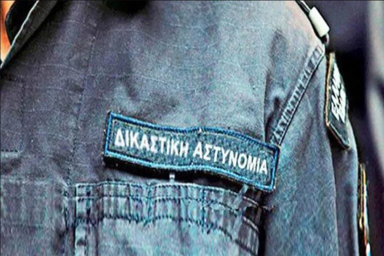 Δικαστική Αστυνομία: Αλλάζουν οι στολές προσωπικού – Εφοδιάζονται με υποπολυβόλα MP5