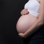 Λάρισα: Διαρρήκτης βρέθηκε μπροστά σε έγκυο με το παιδί της, ζήτησε συγνώμη και τράπηκε σε φυγή