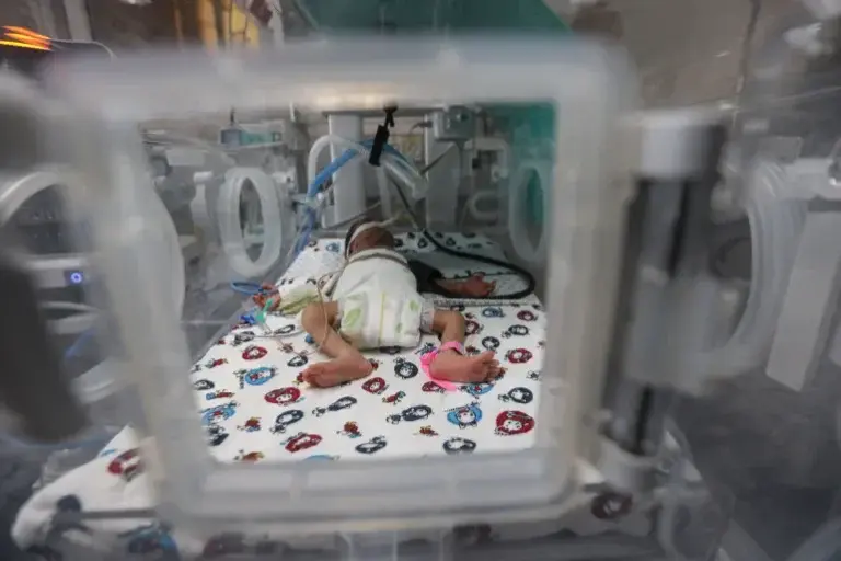 Η απίστευτη ιστορία ενός πρόωρου νεογνού στη Γάζα
