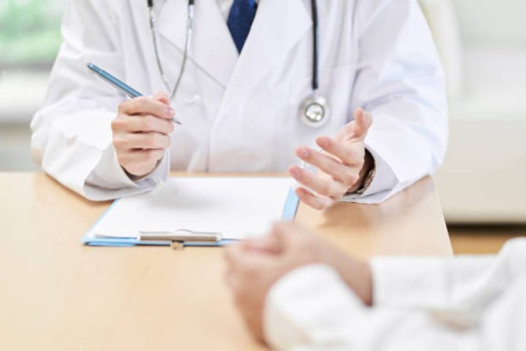 ΗΠΑ: Μαιευτήρας χρησιμοποιούσε το σπέρμα του σε εξωσωματικές – Γονιμοποίησε τουλάχιστον 94 ασθενείς