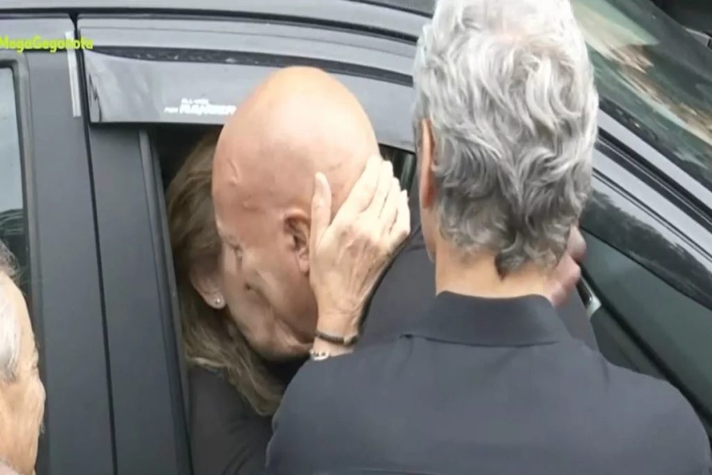 «Στα παρκέ του ουρανού» ο Γιάννης Ιωαννίδης – Ράγισαν καρδιές στην αγκαλιά Γκάλη-Γιούλας, συγκλόνισε