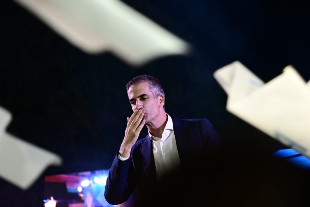 Αυτοδιοικητικές εκλογές-δημοτικές εκλογές: Η μάχη στους 10 μεγάλους δήμους – Το θρίλερ της Αθήνας και οι έξι νικητές από τον πρώτο γύρο