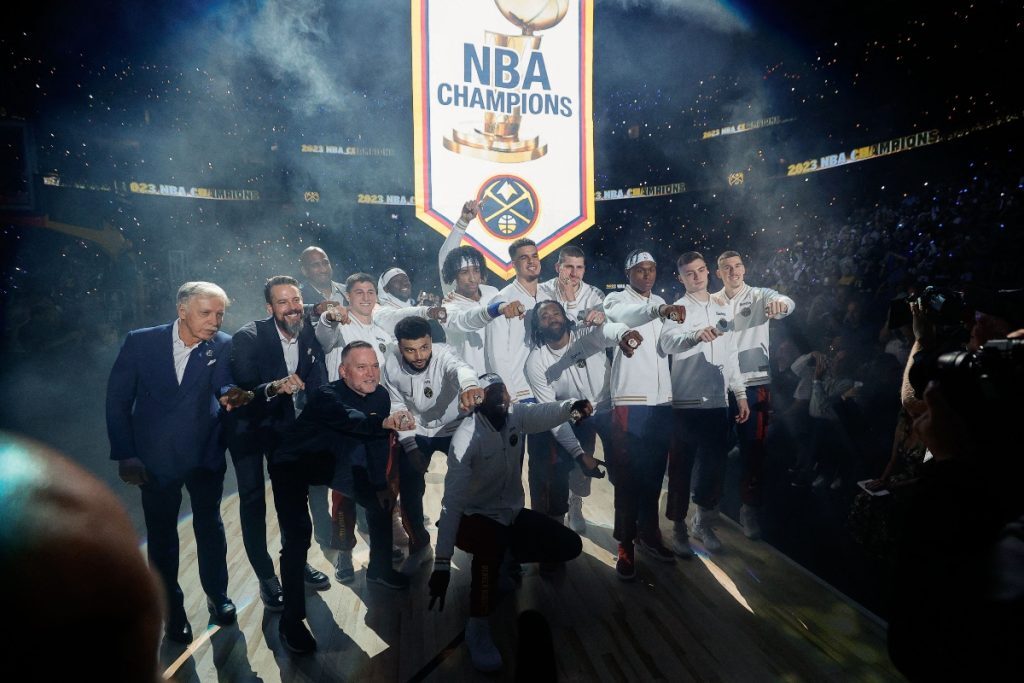 NBA: Αληθινή υπερπαραγωγή τα δαχτυλίδια των πρωταθλητών Νάγκετς – 16 καράτια και ανεκτίμητης α
