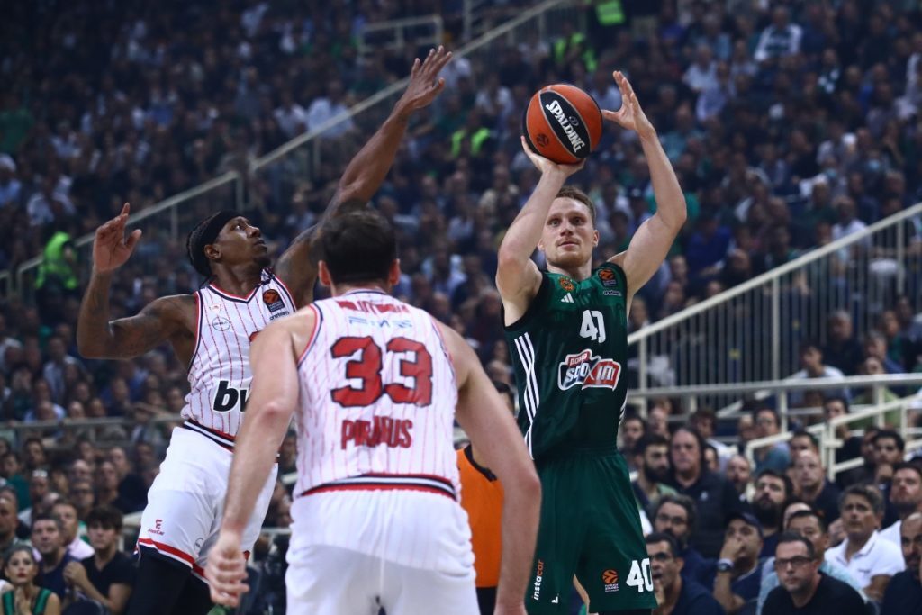 Basket League: Αυτοί σφυρίζουν το ντέρμπι Ολυμπιακός – Παναθηναϊκός στο ΣΕΦ
