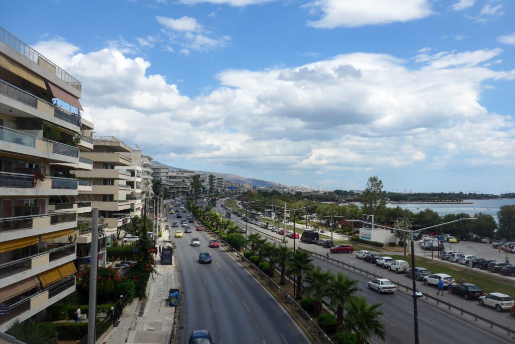 Γλυφάδα: Βρέθηκε βόμβα του Β’ Παγκοσμίου Πολέμου – Κλείνει μεγάλο τμήμα της Ποσειδώνος