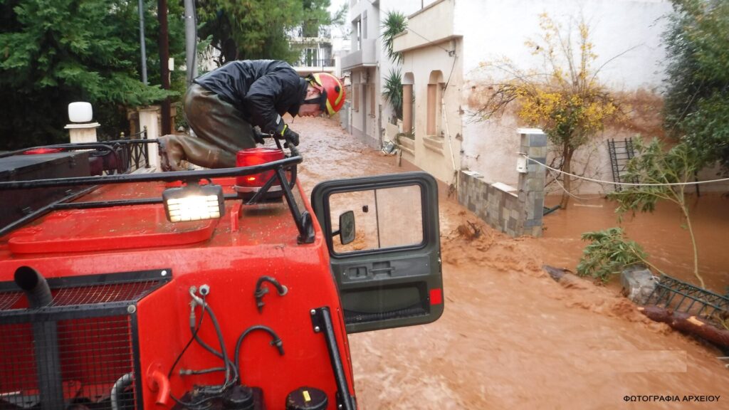 Πυροσβεστική: 3.911 αντλήσεις υδάτων στη Θεσσαλία – Τα νεότερα στοιχεία
