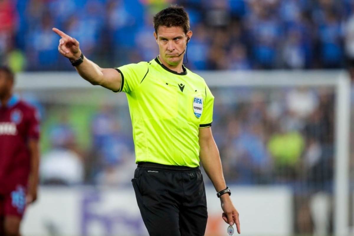 Αυτοί είναι οι διαιτητές που σφυρίζουν Ολυμπιακό και ΠΑΟΚ στα πρώτα παιχνίδια της Ευρώπης