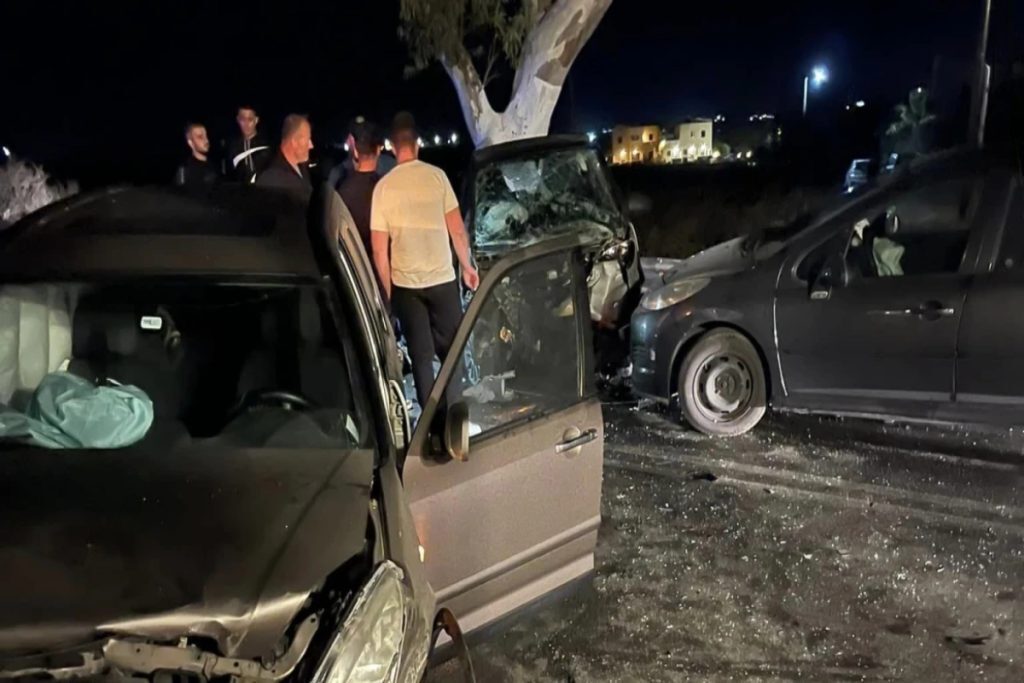 Ανείπωτη τραγωδία στη Σαντορίνη: 45χρονη σκοτώθηκε σε τροχαίο με αυτοκίνητο που οδηγούσε η ίδια της