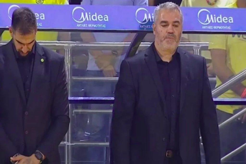 Γιάννης Ιωαννίδης: «Λύγισε» ο Γιώργος Σιγάλας την ώρα του ενός λεπτού σιγή