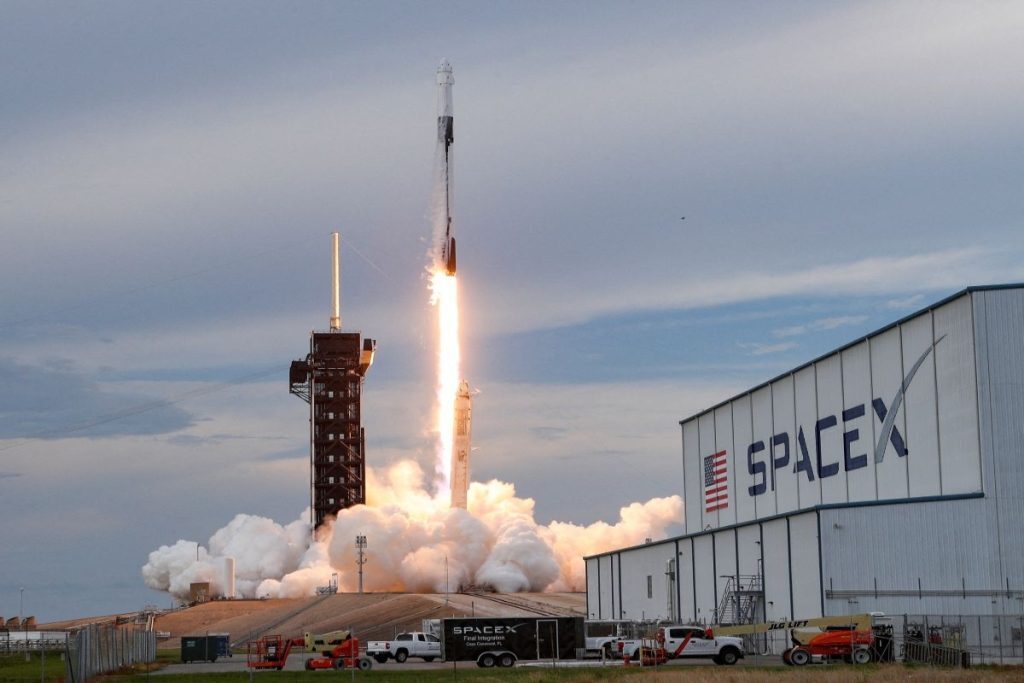 SpaceX: H εντυπωσιακή εκτόξευση του γιγαντιαίου πυραύλου Starship [βίντεο]