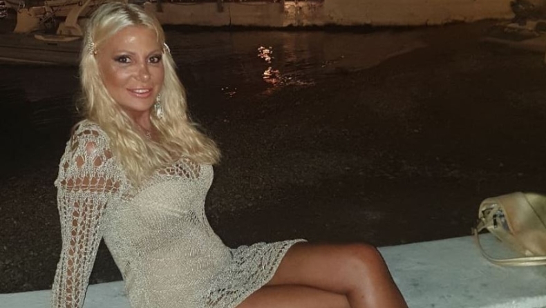 Στέλλα Μπεζαντάκου