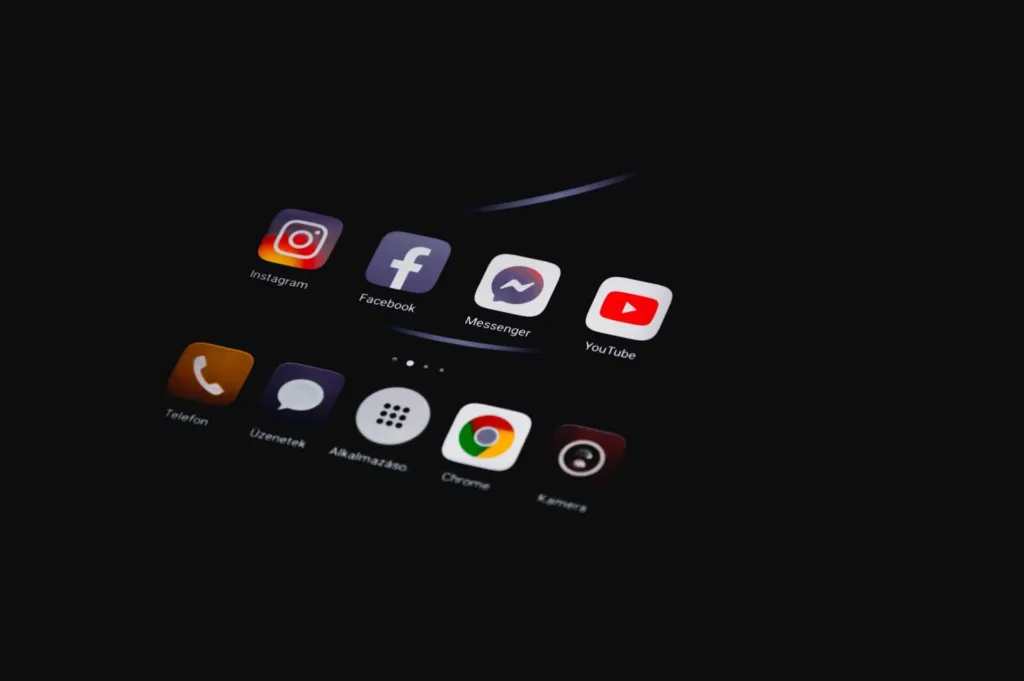 Eshop Strategy: Πώς τα Social Media Μπορούν να Ενισχύσουν τη Σχέση σας με τους Πελάτες