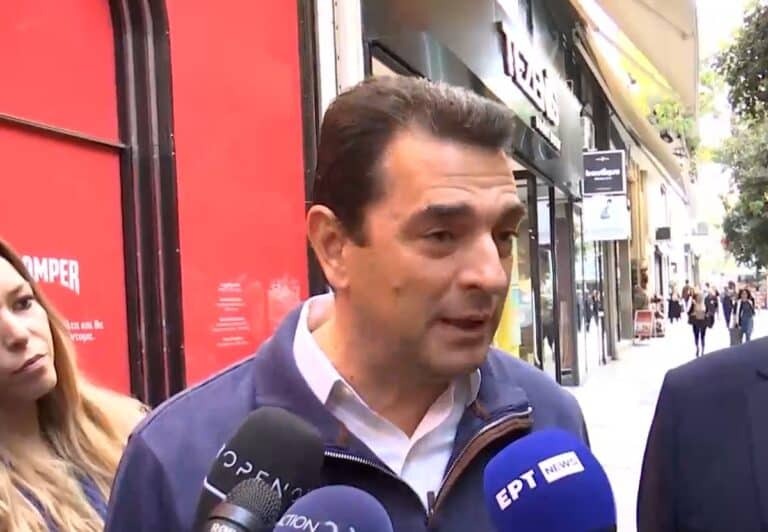 Αυτοψία Σκρέκα στην Ερμού για την Black Friday: «Τσεκάρουμε αν είναι σωστές οι εκπτώσεις»