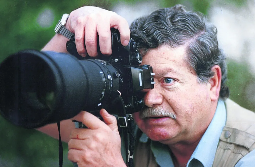 Αριστοτέλης Σαρρηκώστας: Φωτογράφησε την Ιστορία, γκρέμισε την προπαγάνδα