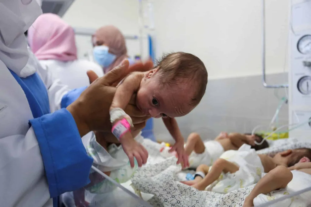 Επεκτείνει τις επιχειρήσεις του, το Ισραήλ – 31 νεογνά απομακρύνθηκαν από το νοσοκομείο αλ Σίφ