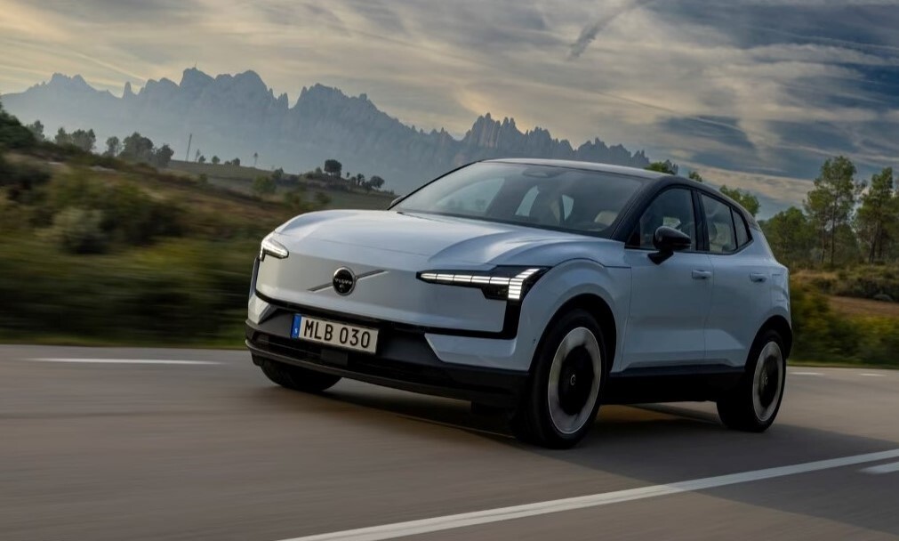 Νέο Volvo EX30: Ηλεκτρικό, πρακτικό και ευχάριστο στην οδήγηση