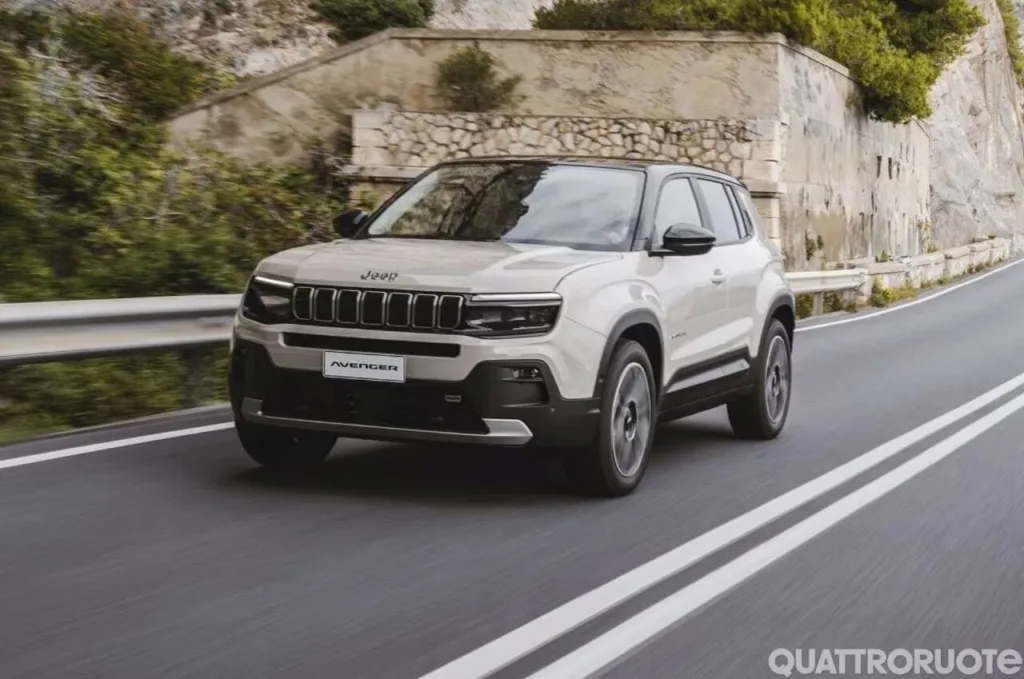 Το Jeep Avenger τώρα και υβριδικό