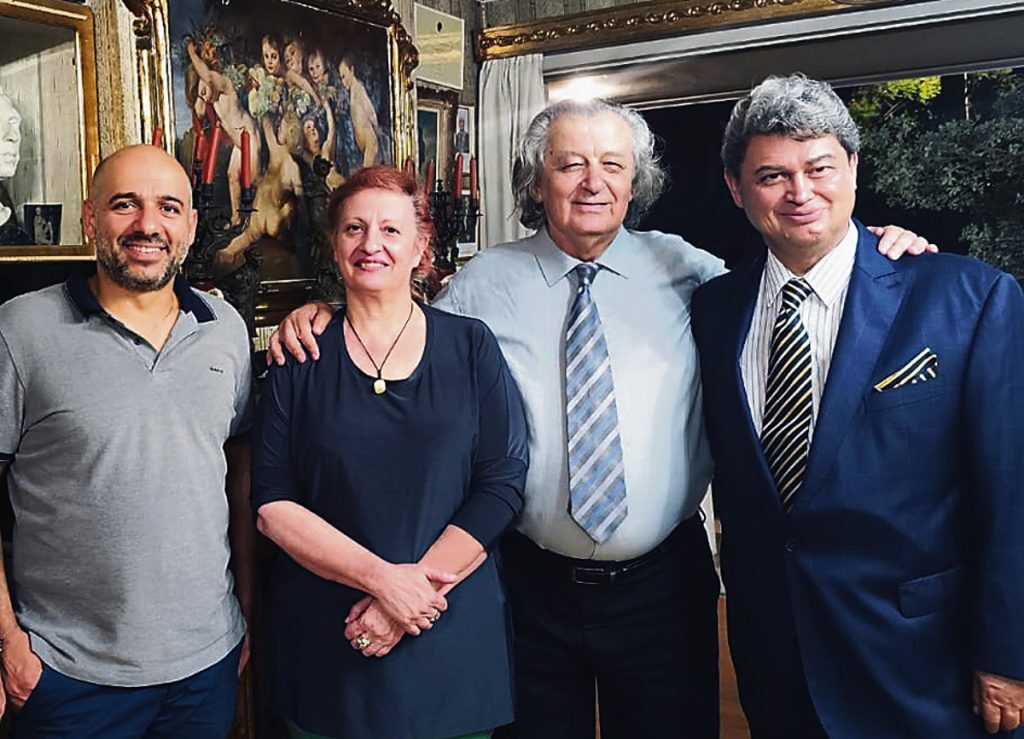 Η Λαμποργκίνι και οι Δελφοί