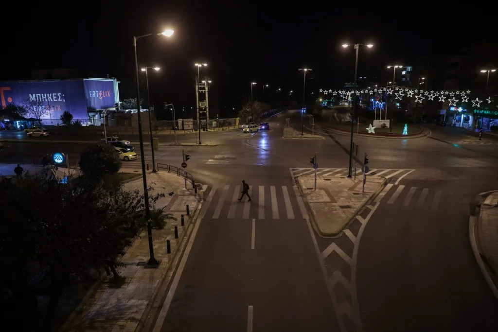 Νέα επεισόδια στη Λεωφόρο ΝΑΤΟ με ομάδες Ρομά – Παραμένει κλειστή