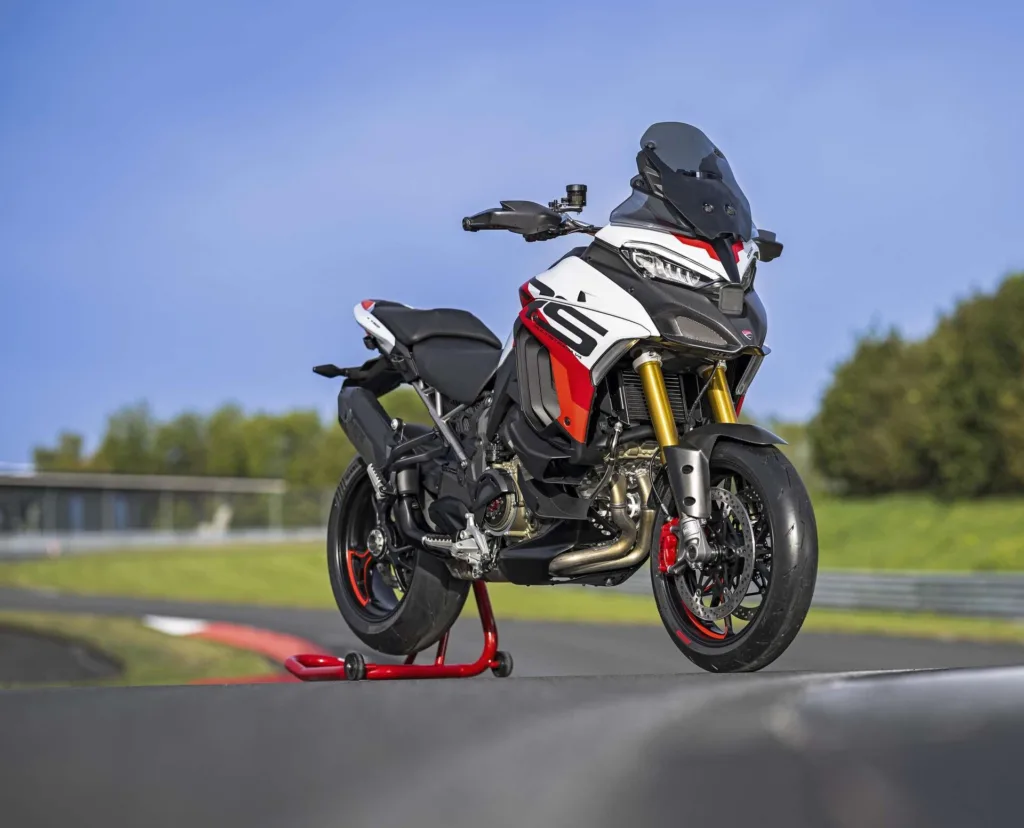 Νέα Ducati Multistrada V4 RS με κινητήρα Panigale