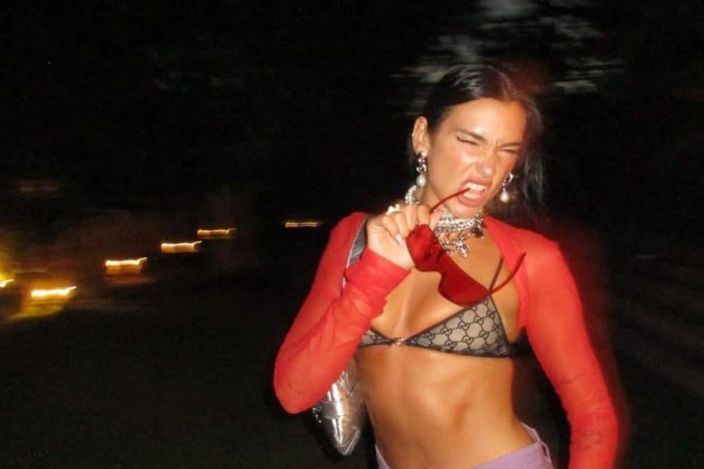 Dua Lipa: Τα «έσπασε» το νέο της τραγούδι – Έκανε 9 εκατ. προβολές σε μία ημέρα