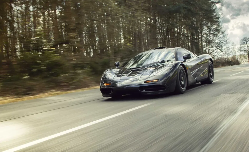 Το παρμπρίζ της McLaren F1 κοστίζει όσο ένα κανονικό αυτοκίνητο