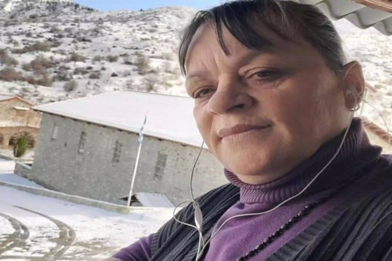 Γράμμος: Αυτή είναι η ατρόμητη κτηνοτρόφος που έχει έρθει αντιμέτωπη με αρκούδες και λύκους – «Εδώ είναι η ζωή μου»