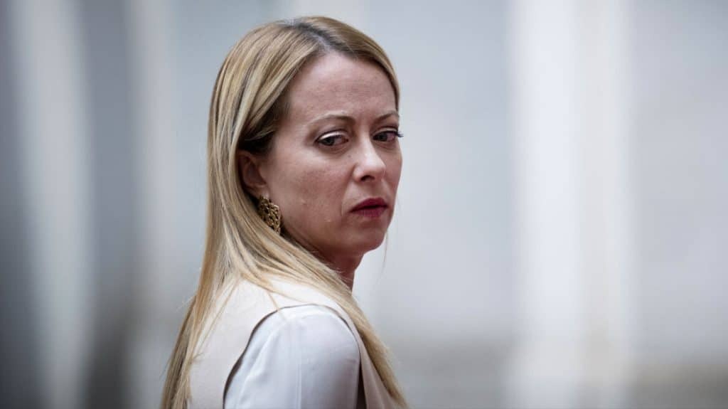 «Η Μελόνι αποτελεί έκφραση της πατριαρχικής κουλτούρας» – Τι απαντά η ίδια