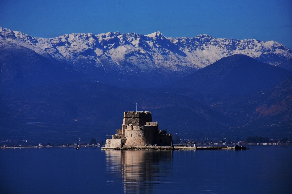 Καιρός: Προ των πυλών ο χειμώνας – Καλοκαίρι μέχρι και την Παρασκευή, προειδοποιούν για χιόνια οι μετεωρολόγοι από το Σάββατο [βίντεο]