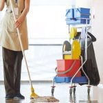 4.230 εποχικοί καθαριστές σε 59 δήμους για τα σχολεία