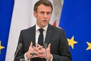Μακρόν στη Σύνοδο της Ε.Ε: «Δώστε στην Ουκρανία όλα τα μέσα για να αμυνθεί»