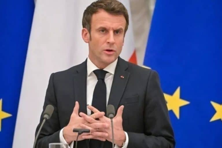 Μακρόν στη Σύνοδο της Ε.Ε: «Δώστε στην Ουκρανία όλα τα μέσα για να αμυνθεί»