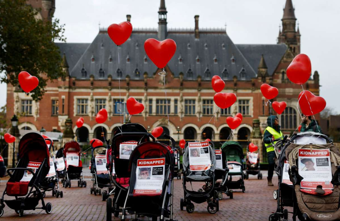 Μήνυση για εγκλήματα κατά της ανθρωπότητας κατέθεσαν Ισραηλινές οικογένειες