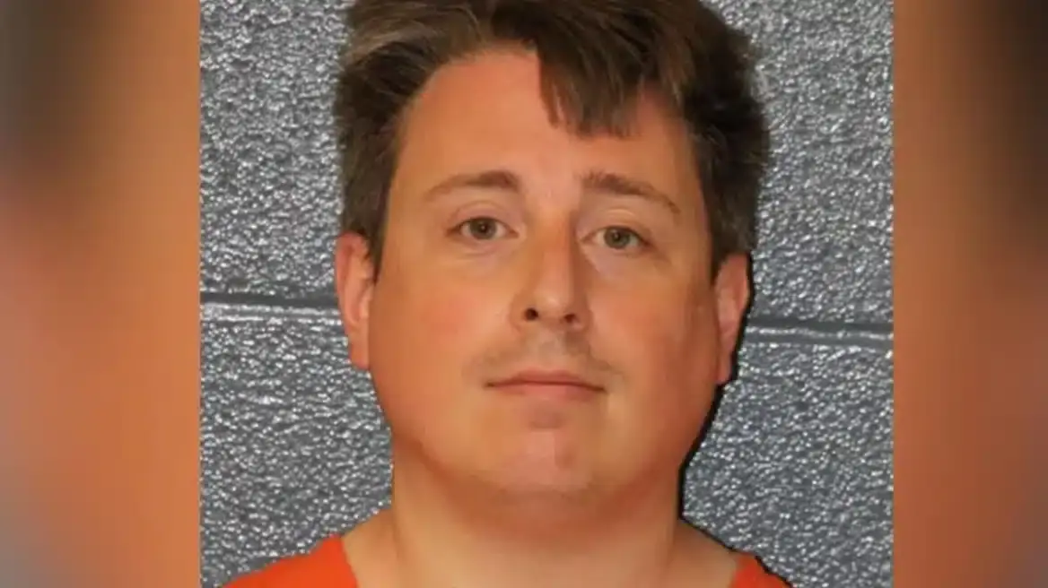 Παιδοψυχίατρος παρήγαγε υλικό παιδικής πορνογραφίας μέσω τεχνητής νοημοσύνης