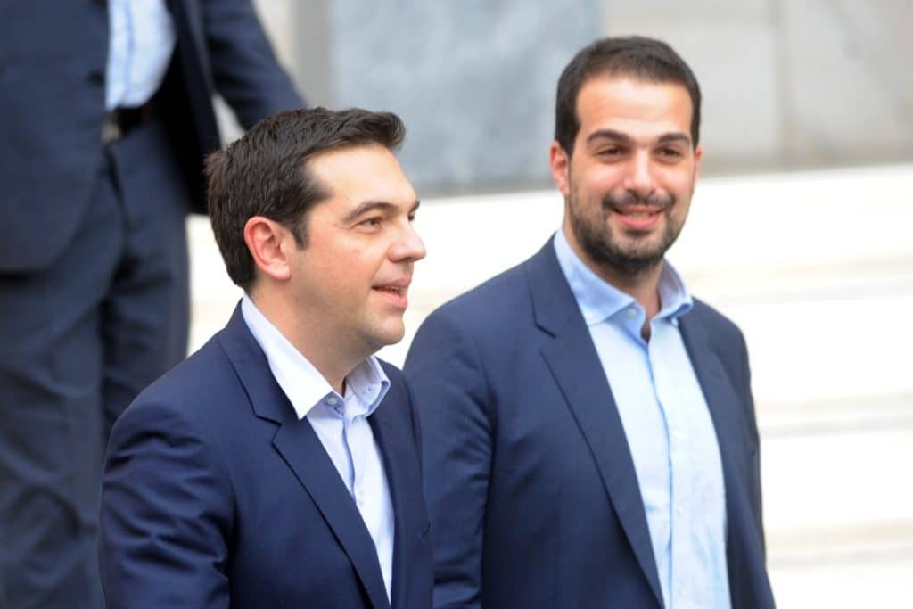 Τσίπρας-Σακελλαρίδης: Παϊδάκια, φέτα, τζατζίκι και 20αρικο για πουρμπουάρ!