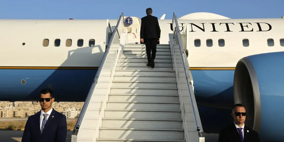 Στάση στη Σούδα έκανε το αεροσκάφος του Μπλίνκεν