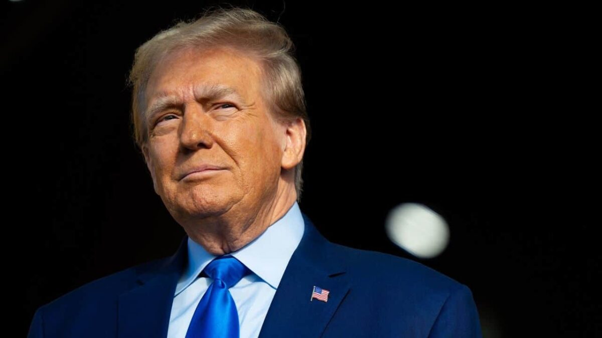 Επική γκάφα Τραμπ: Αποκάλεσε τον Ομπάμα πρόεδρο των ΗΠΑ μπροστά σε ακροατήριο