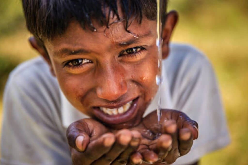 Unicef: Τα παιδιά της νότιας Ασίας πλήττονται από την έλλειψη νερού
