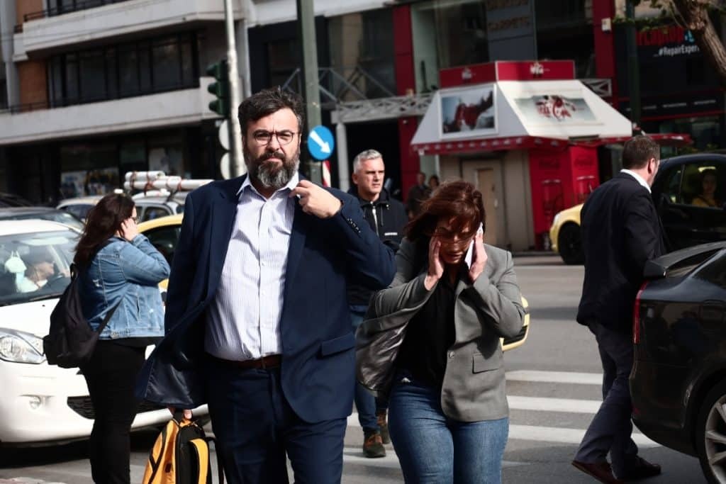 ΣΥΡΙΖΑ-Κασσελάκης: Κατά του δημοψηφίσματος ο… ενωτικός Βασιλειάδης