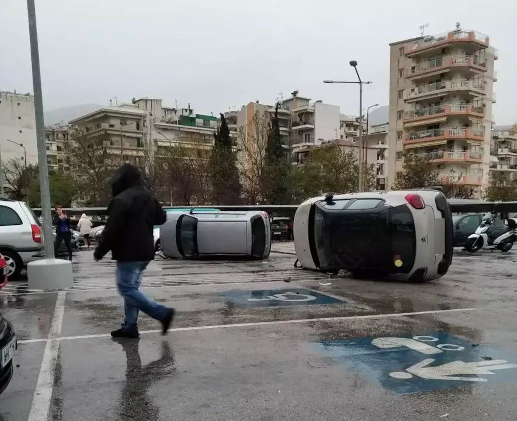 «Σαρώνει» τη χώρα η κακοκαιρία τύπου «Π»: Σε ποιες περιοχές υπάρχουν σοβαρά προβλήματα – Πώς θα κινηθεί