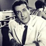 Αλέκος Αλεξανδράκης: Ζεν πρεμιέ, ιδεαλιστής και αλησμόνητος [Βίντεο]