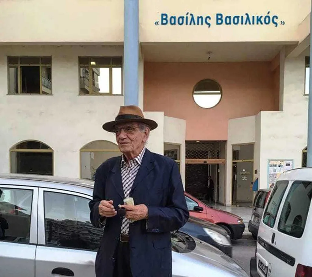 Βασίλης Βασιλικός: Η Καβάλα αποχαιρετά τον πιο διάσημο Καβαλιώτη