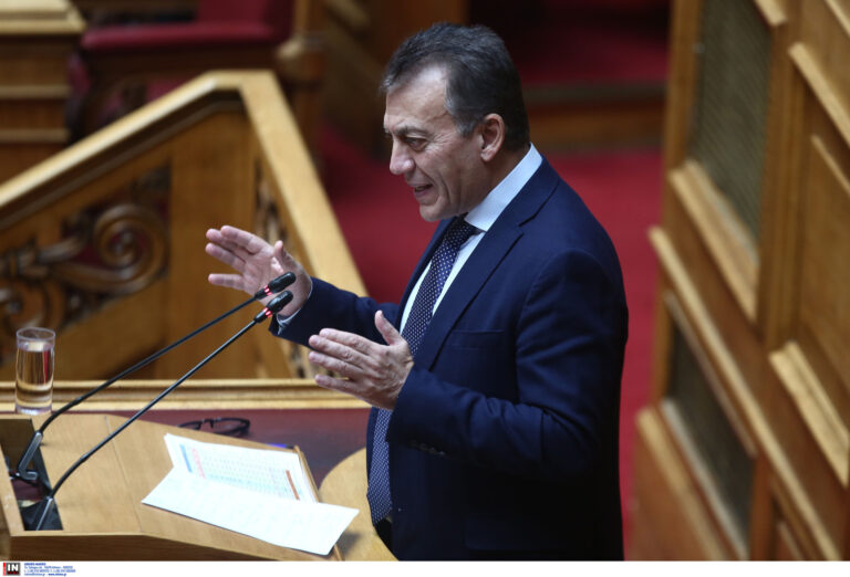 Νέο σύγχρονο νομοθετικό πλαίσιο για κάμερες και ταυτοπροσωπία εξήγγειλε ο Βρούτσης στη Βουλή