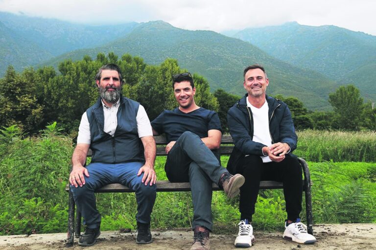 Οι «Σέρρες» και ο Καπουτζίδης ταξιδεύουν στο Netflix