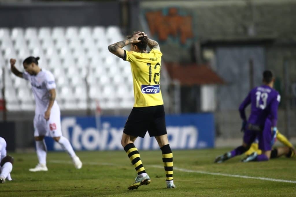 Super League: Πλήρωσε ξανά τα λάθη της η ΑΕΚ, 2-2 με τον Πανσερραϊκό