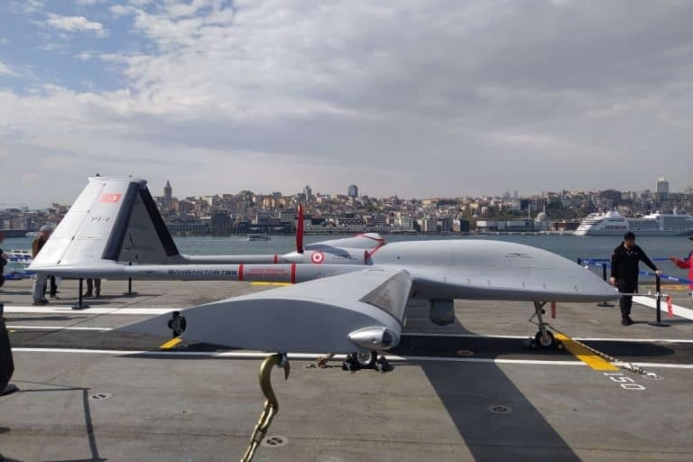 Τουρκία: Στον αέρα το τουρκικό μη επανδρωμένο BAYRAKTAR TB3 – Πραγματοποίησε πτήση 30 ωρών [βίντεο]